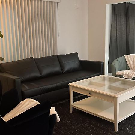 Villa Beautiful, Fully Furnished 4Bed 2Bath House - 5 Minute Walk To Miracle Mile Downtown Coral Gables Miami Exterior foto